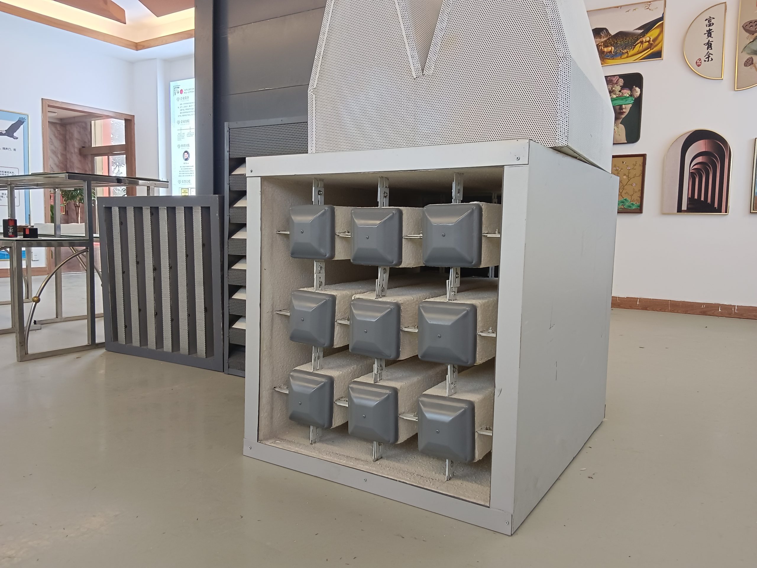通风消声器